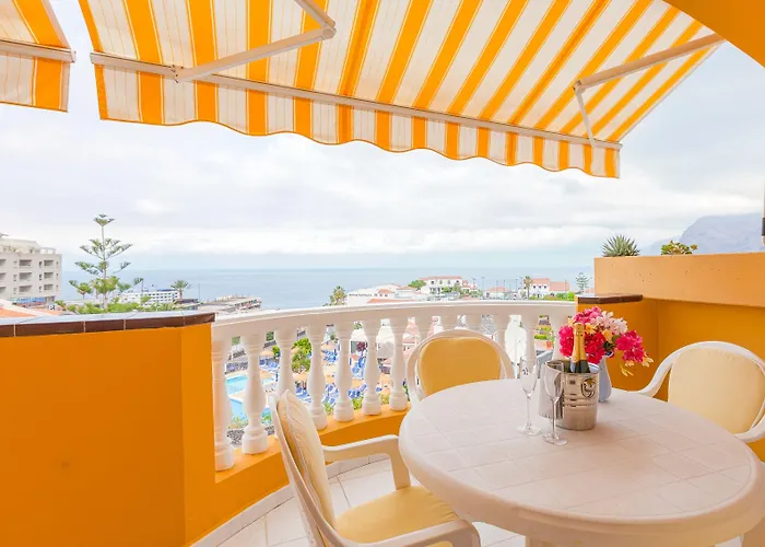 Aparthotel El Marques Palace By Intercorp Group 4*