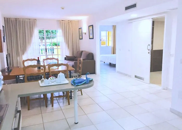 El Marques Palace By Intercorp Group Акантиладо-де-Лос-Хигантес