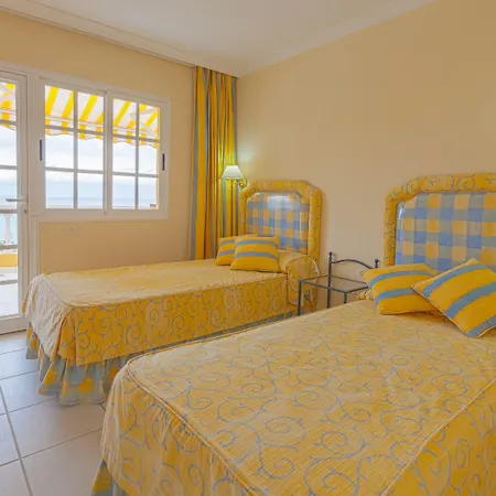 Lejlighedshotel El Marques Palace By Intercorp Group 4*