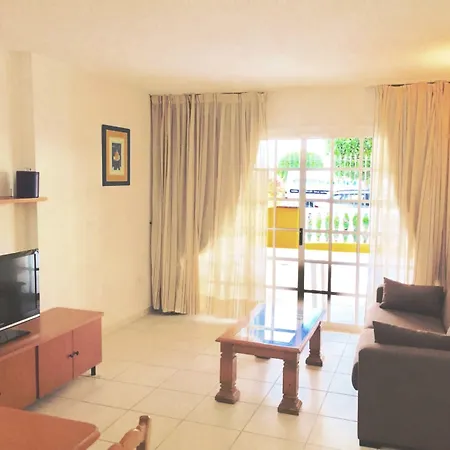 Lejlighedshotel El Marques Palace By Intercorp Group 4*